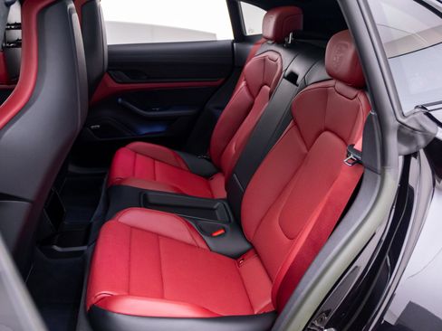 Certified 2023 Porsche Taycan Turbo AWD/4WD image 18