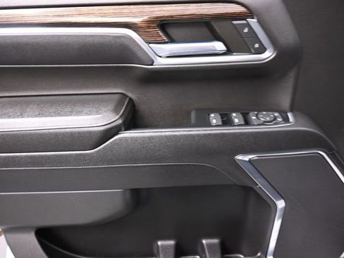 Used 2023 GMC Sierra 1500 Elevation image 13