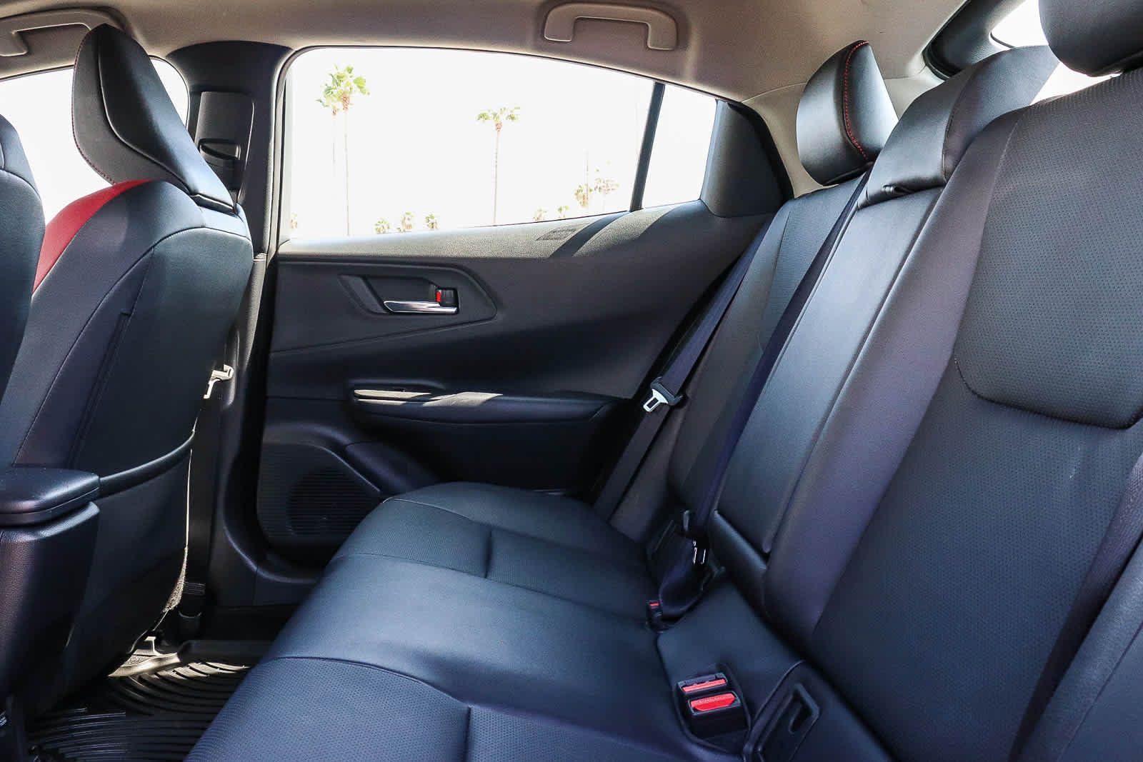 Used 2024 Toyota Prius Prime FWD image 24