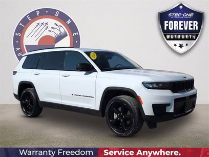 Used 2023 Jeep Grand Cherokee L Laredo