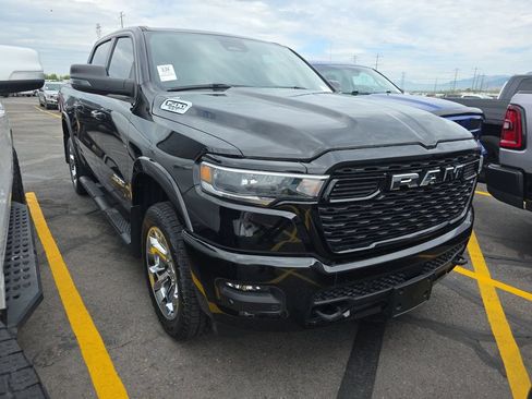 Used 2025 RAM 1500 Big Horn AWD/4WD image 2