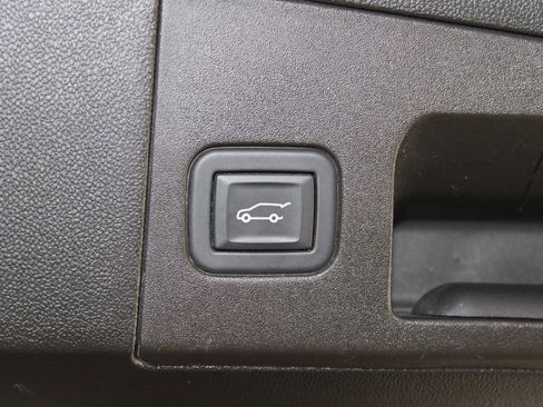 Used 2024 Cadillac XT5 Premium Luxury image 16