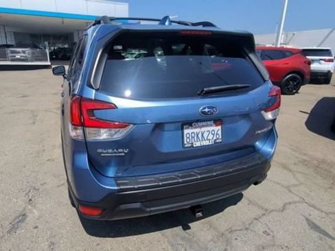 Used 2020 Subaru Forester Premium AWD/4WD image 7
