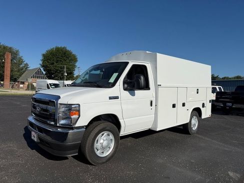 New 2026 Ford E-350 and Econoline 350 Super Duty w/ Power Equipment Group image 4