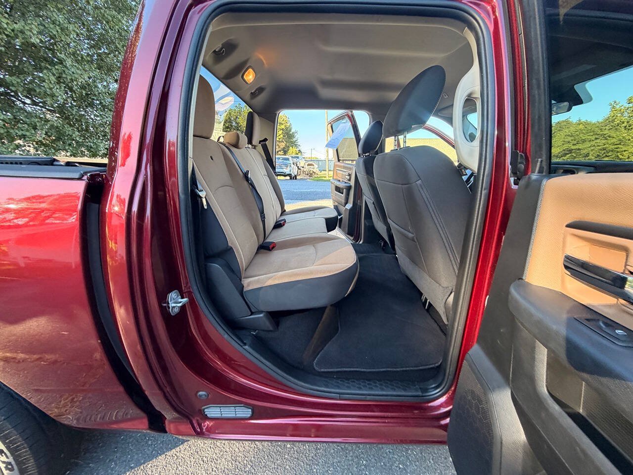 Used 2021 RAM 1500 Classic SLT RWD image 13