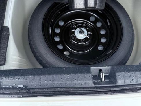 Used 2023 Subaru Legacy Premium image 30