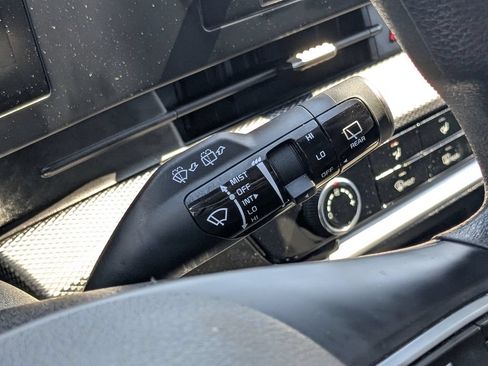 Used 2024 Kia Sportage LX FWD image 26