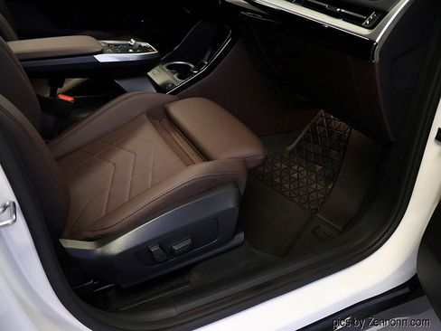 Certified 2025 BMW X1 xDrive28i w/ Technology Package image 37