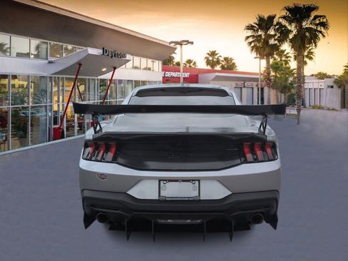 Used 2024 Ford Mustang GT Premium RWD image 4