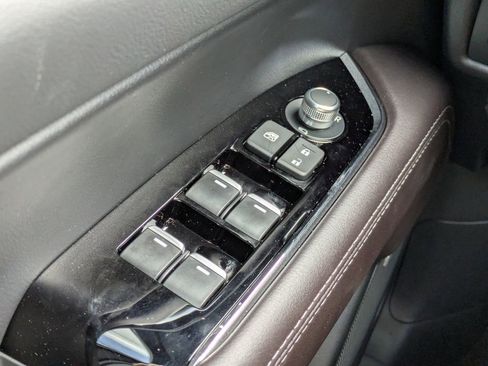 New 2025 MAZDA CX-5 Signature image 32