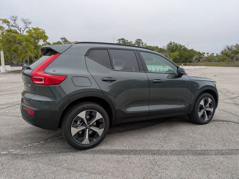 New 2026 Volvo XC40 B5 Plus w/ Protection Package Premier AWD/4WD image 6