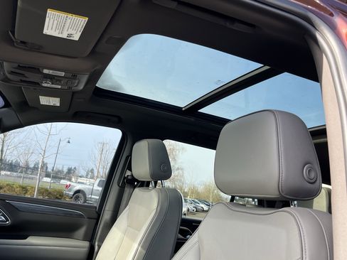 Used 2022 GMC Yukon SLT w/ SLT Luxury Package image 20