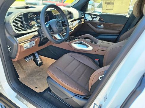 New 2026 Mercedes-Benz GLS 450 4MATIC image 19