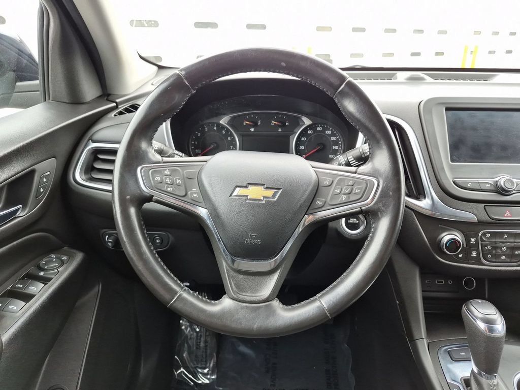 Used 2021 Chevrolet Equinox LT AWD/4WD image 17