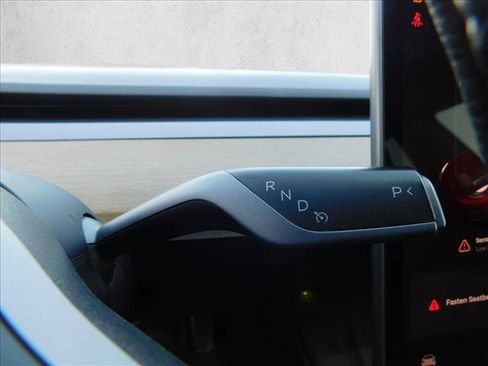 Used 2023 Tesla Model 3 Standard Range RWD image 10