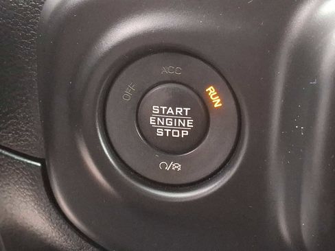 Used 2018 Jeep Wrangler Unlimited Rubicon image 23