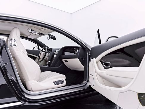 Used 2016 Bentley Continental GT AWD/4WD image 30