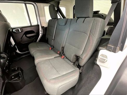 Used 2024 Jeep Wrangler Unlimited Rubicon AWD/4WD image 20