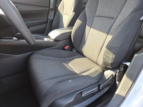 Certified 2025 Honda Accord LX image 24