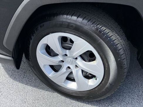 Certified 2025 Toyota RAV4 LE FWD image 9
