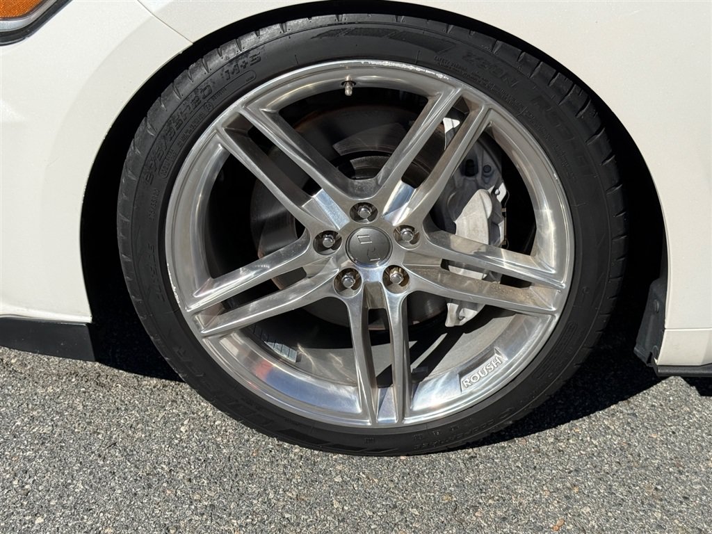 Used 2017 Ford Mustang GT Premium RWD image 20