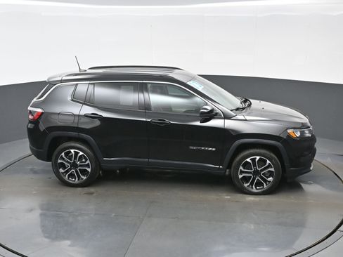 Used 2023 Jeep Compass Limited AWD/4WD image 34