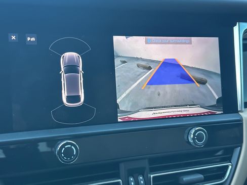 Certified 2023 Porsche Macan image 20