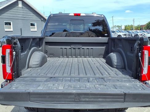 Used 2025 Ford F250 Platinum w/ FX4 Off-Road Package AWD/4WD image 19