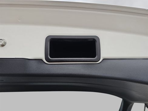 Certified 2021 Subaru Crosstrek 2.0i Premium w/ Moonroof Package image 16