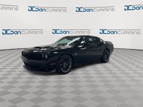 Used 2023 Dodge Challenger R/T Scat Pack image 4