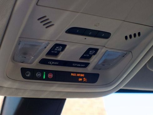 Used 2022 GMC Acadia Denali w/ Denali Ultimate Package image 34