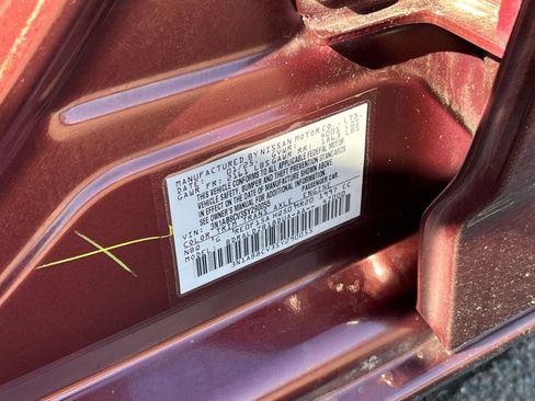 Used 2025 Nissan Sentra SV image 24