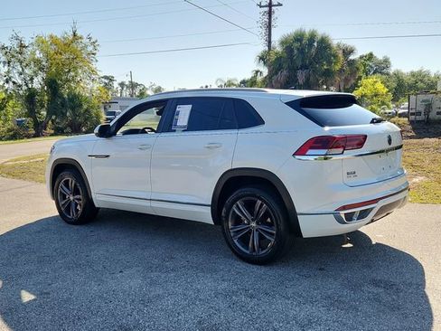 Used 2021 Volkswagen Atlas Cross Sport SE FWD image 3