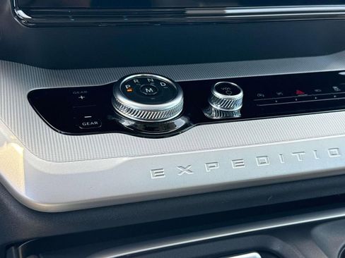 Certified 2025 Ford Expedition Max Active AWD/4WD image 30