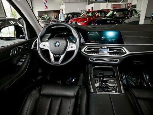 Used 2022 BMW X7 xDrive40i w/ Premium Package image 38