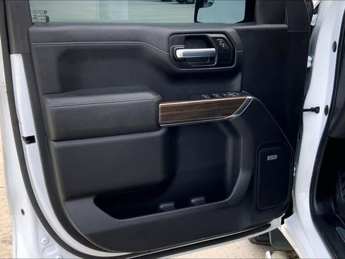 Used 2020 Chevrolet Silverado 1500 RST w/ Texas Edition AWD/4WD image 21