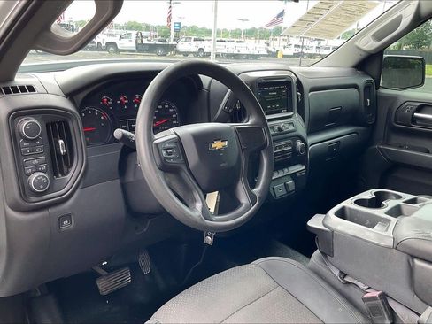 Used 2019 Chevrolet Silverado 1500 W/T w/ WT Convenience Package AWD/4WD image 15