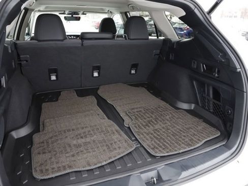 Certified 2025 Subaru Outback Onyx Edition image 5