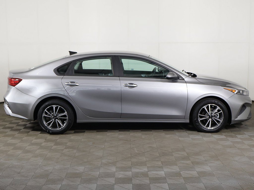 Used 2023 Kia Forte LXS FWD image 16