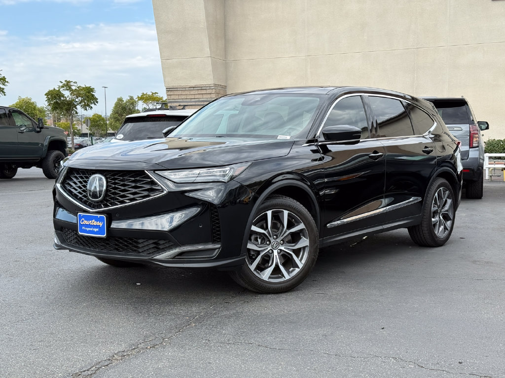 Used 2024 Acura MDX w/ Technology Package FWD image 2