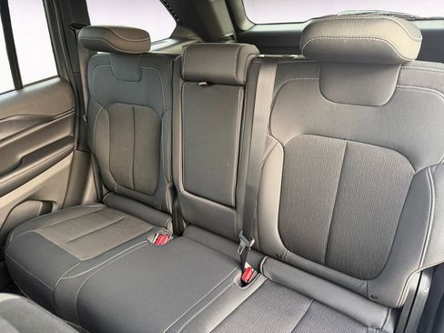 New 2026 Jeep Grand Cherokee Laredo image 13