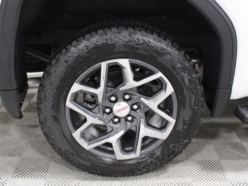 New 2026 GMC Sierra 1500 SLT w/ SLT Premium Plus Package image 42