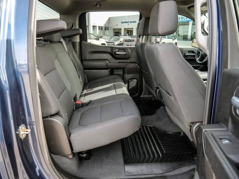 Used 2021 Chevrolet Silverado 1500 LT w/ Z71 Off-Road Package image 18