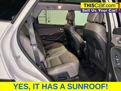 Used 2017 Hyundai Santa Fe SE Ultimate image 13