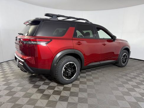 Used 2024 Nissan Pathfinder Rock Creek AWD/4WD image 8