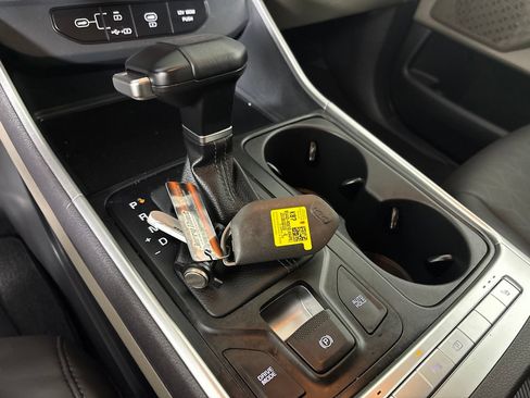 Used 2026 Kia Carnival FWD image 20