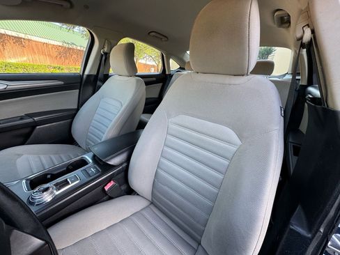 Used 2018 Ford Fusion S FWD image 20