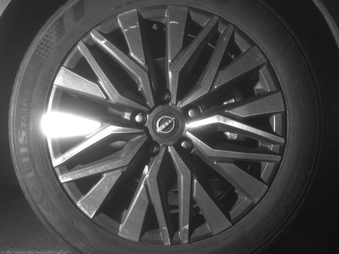 Used 2025 Nissan Altima 2.5 SV image 13