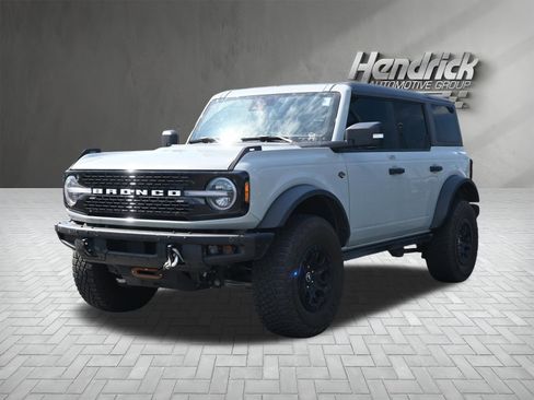Used 2022 Ford Bronco Wildtrak AWD/4WD image 5