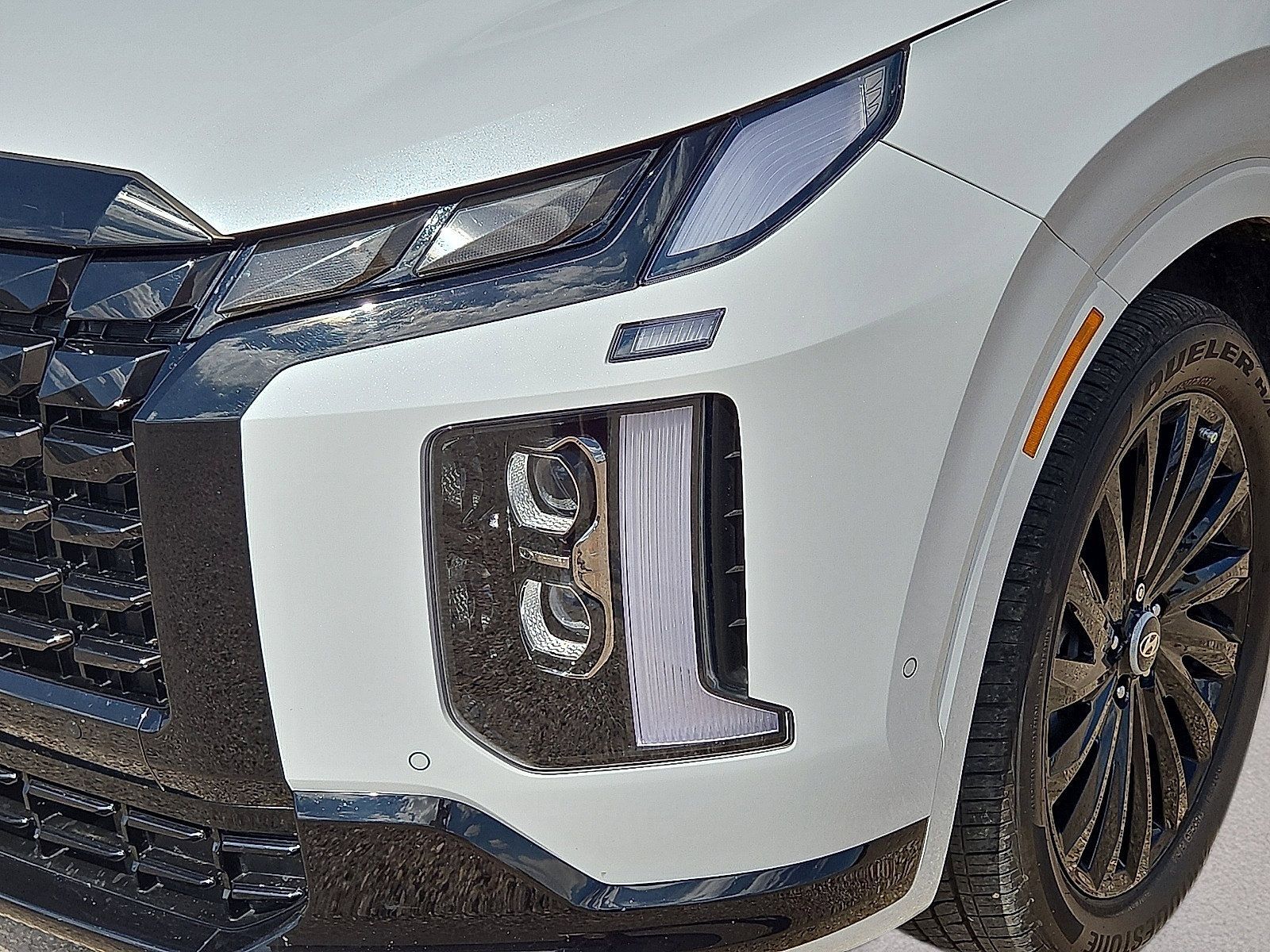 Used 2025 Hyundai Palisade Calligraphy AWD/4WD image 9